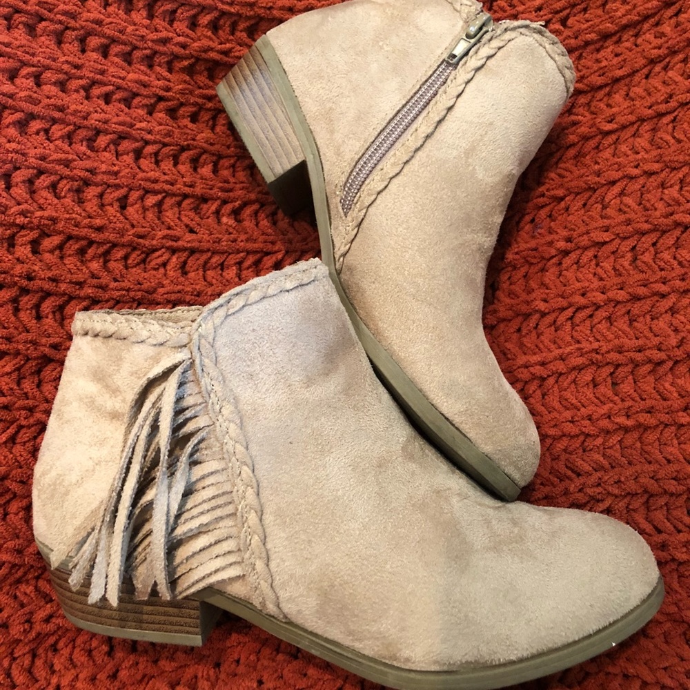 Girls Tassle Booties